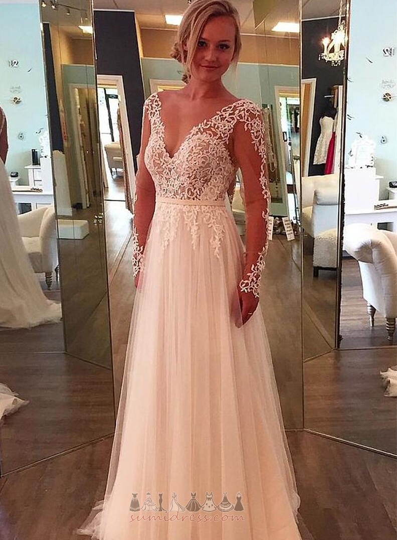 A Line Natural Waist Elegant Lace Floor Length Tulle Wedding Dress