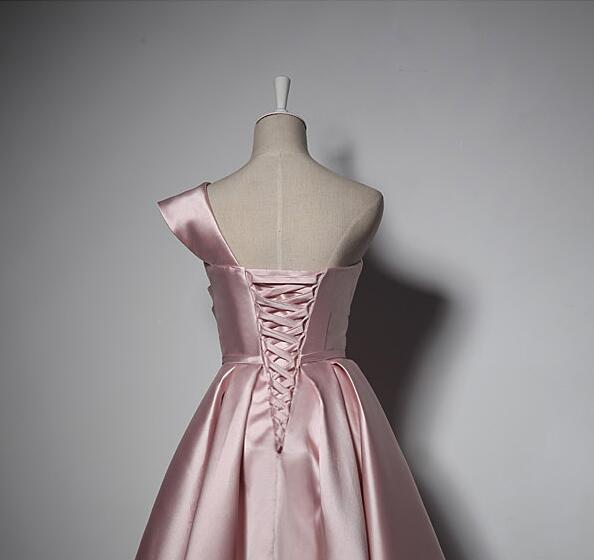A-Line Natural Waist Sashes Sleeveless Lace-up Glamorous Bridesmaid Dress
