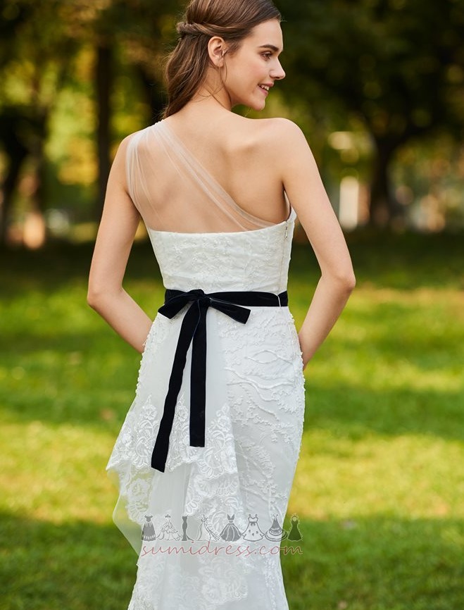 Floor Length Voile Sleeveless Natural Waist Tight One Shoulder Wedding Dress