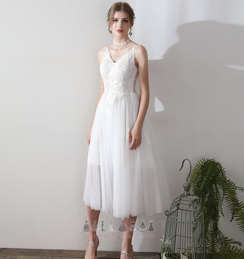 Helmikirjailu Kevät Ranta Yksinkertainen V-kaula-aukko Teetä pituus Hääpuku