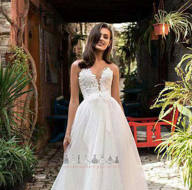 Hemline Long Tulle V-Neck Sweep Train Applique Deep v-Neck Wedding gown