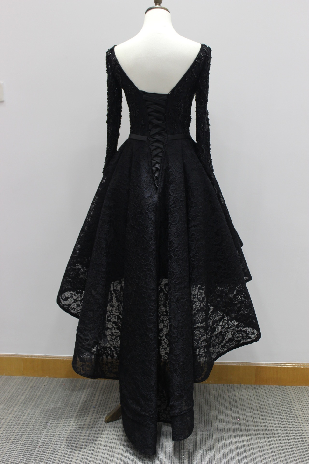 Iliuzija rankovėmis Elegantiškas Ilgomis rankovėmis Gamtos juosmens Vakarinės suknelė