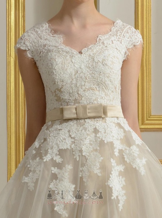 Illusion Sleeves Medium Natural Waist A-Line Zipper Up Lace Wedding Dress