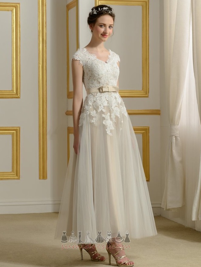 Illusion Sleeves Medium Natural Waist A-Line Zipper Up Lace Wedding Dress