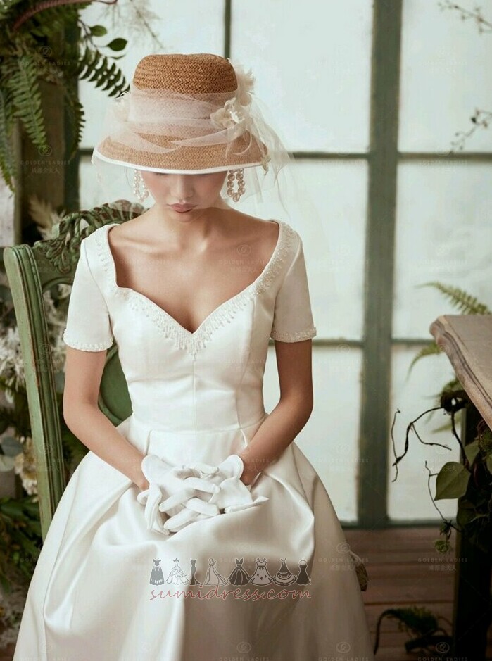 Korta ärmar Profilering Asymmetrisk Natural Midja V-ringning Bröllopsklänning