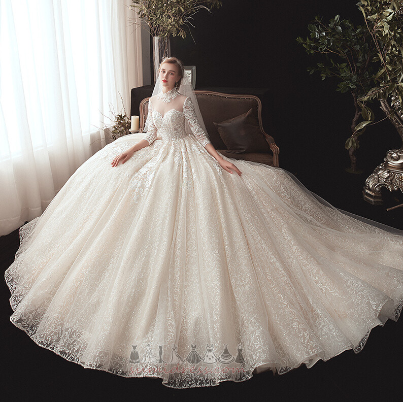 Lace Draped Lace-up Hall Lace Overlay Cathedral Train Wedding skirt