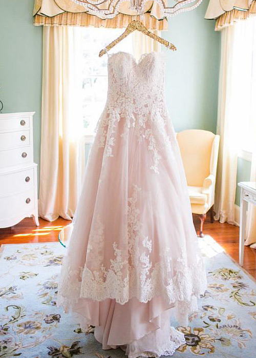 Lace Overlay Sweep Train Applique Elegant A-Line Lace Wedding Dress