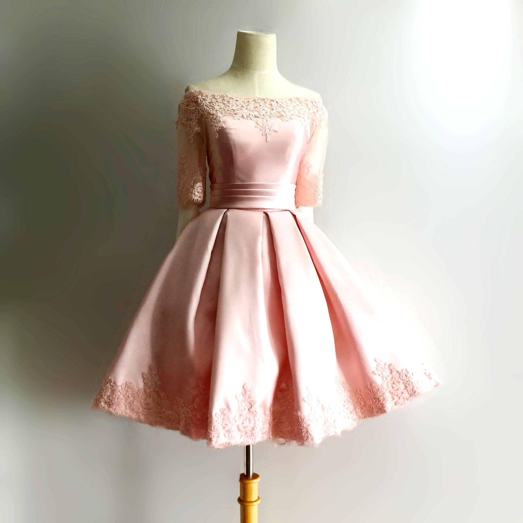 Lace-up Applique Princess Bateau Natural Waist Illusion Sleeves Evening Dress