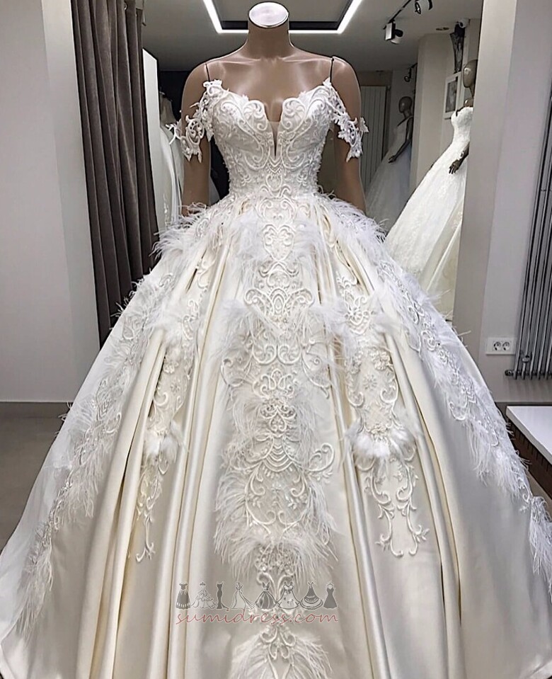 Long Sleeveless Capped Sleeves Feathers Dew shoulder Outdoor Wedding gown