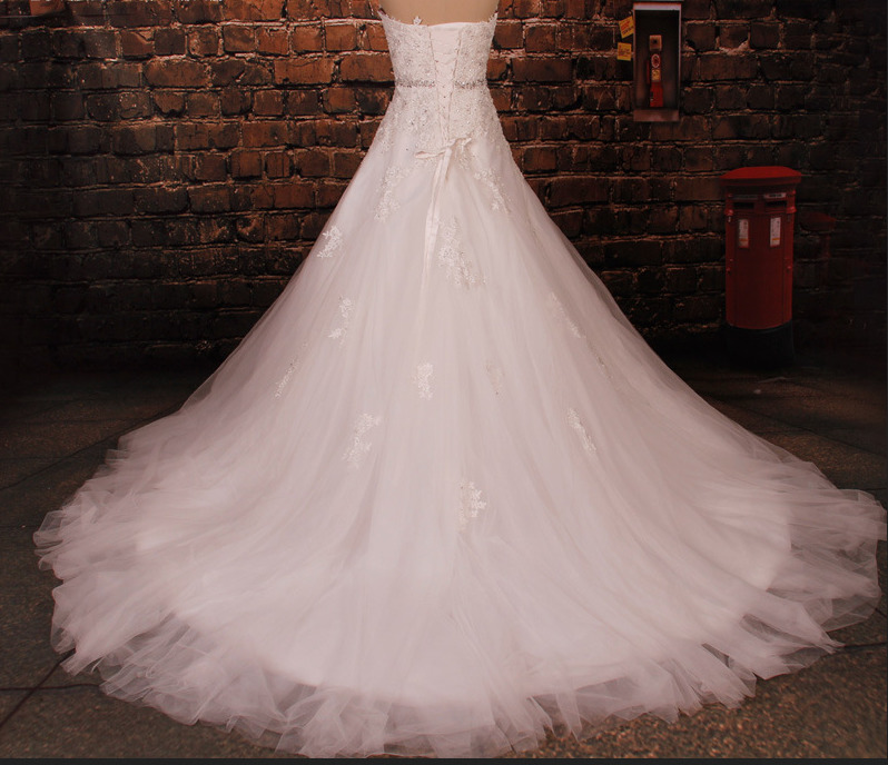 Long Sleeveless Elegant Sweetheart Applique Chapel Train Wedding skirt