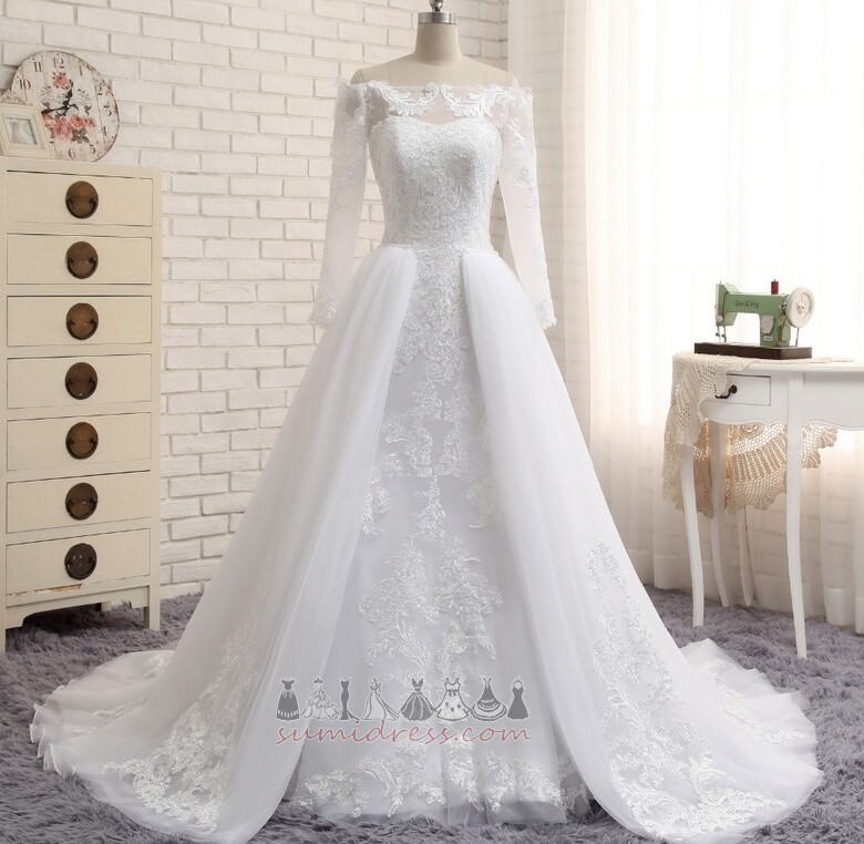 Long Watteau Train Lace Natural Waist Voile Hall Wedding Dress