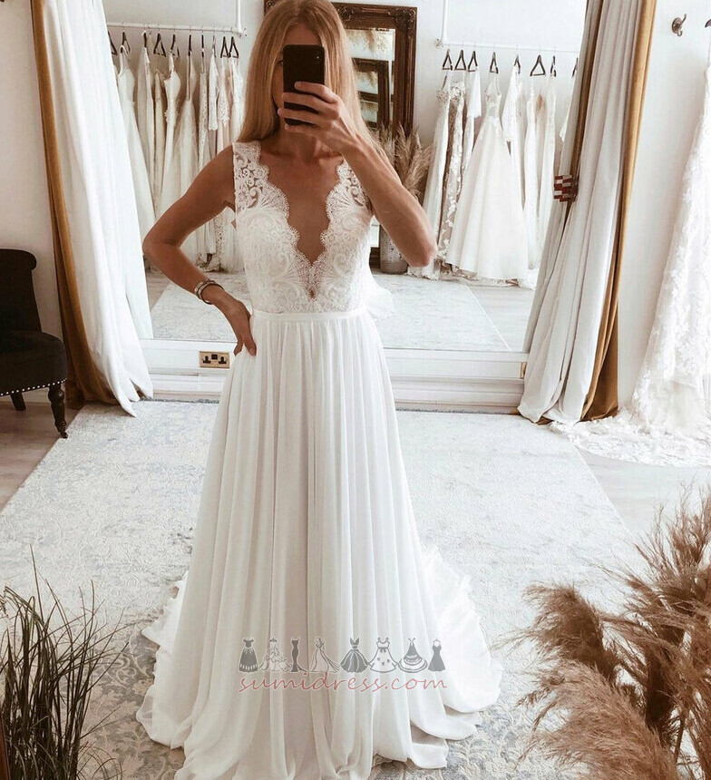 Medium A-Line Lace Natural Waist Long Chiffon Wedding Dress