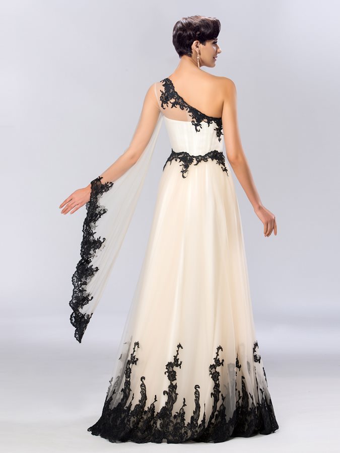 Naturlig Talje Ankel længde Tyl Elegant Feje Tog A-linje Aften kjole