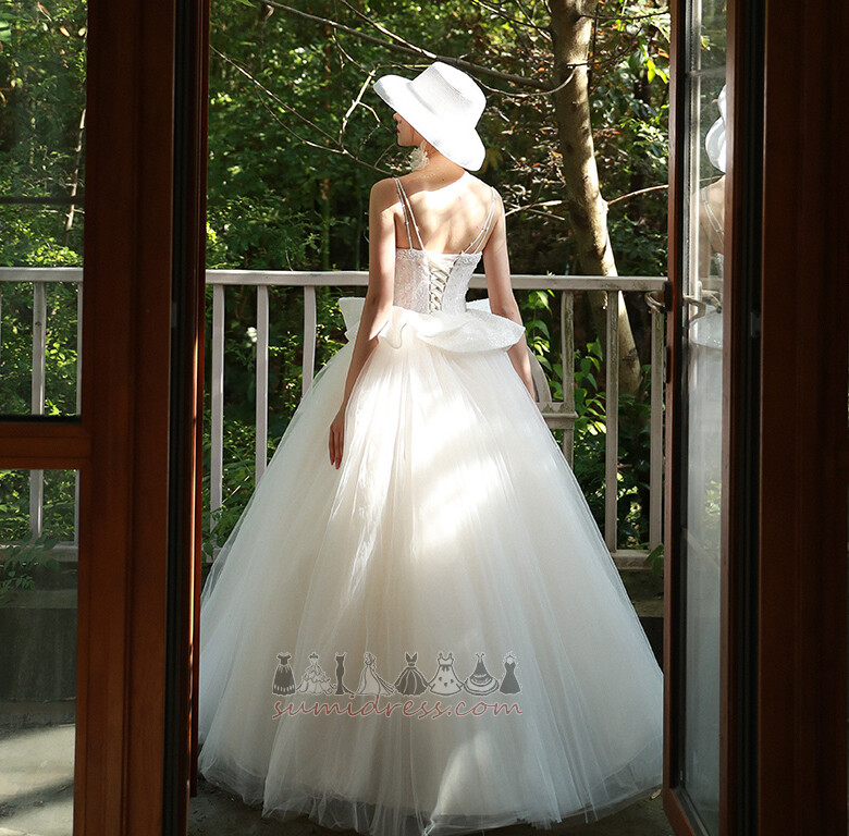 Outdoor Elegant Inverted Triangle Tulle Fall Sleeveless Wedding gown