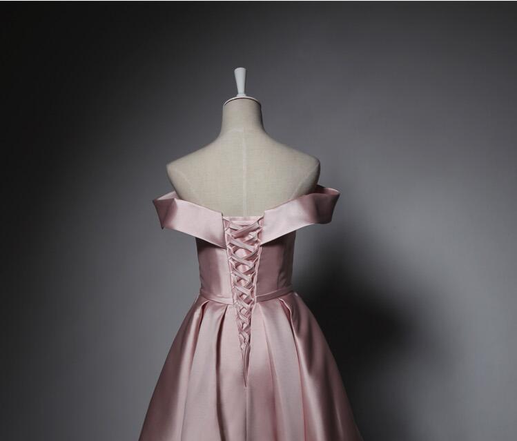 Παράνυμφος φόρεμα Γραμμή Α πιέτα Δαντέλα-επάνω Φυσικό Από τον ώμο Κοντομάνικο