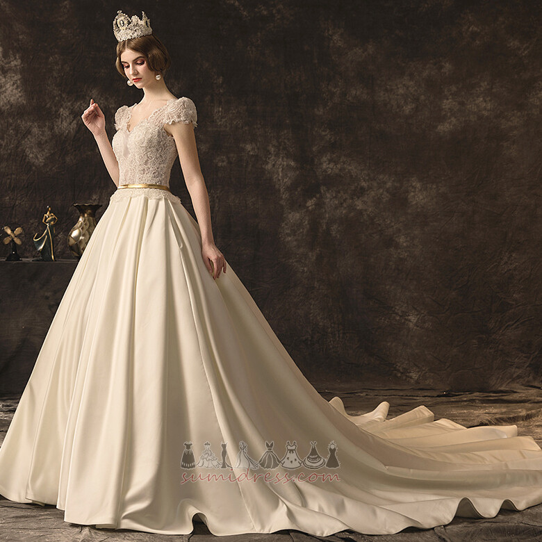 середа V-подібним вирізом короткі рукави Довго Мереживо Overlay лінія Весільна сукня