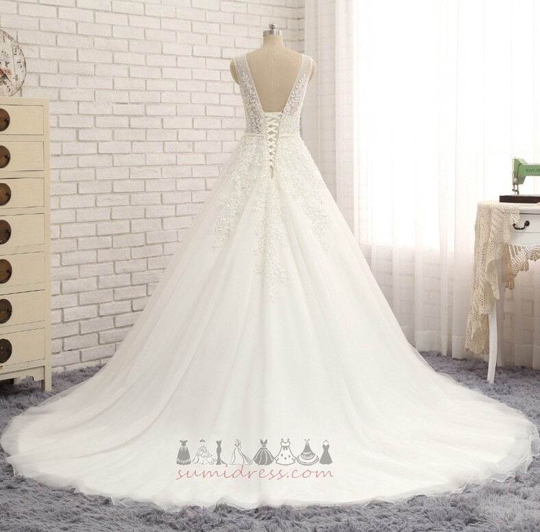 Sleeveless Pearls Spring Garden Rectangle Backless Wedding Dress