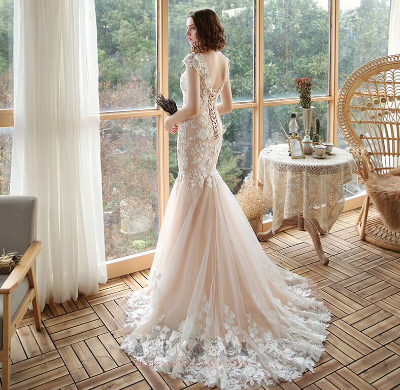 Sweep Train Elegant Tulle Natural Waist Applique Short Sleeves Wedding Dress