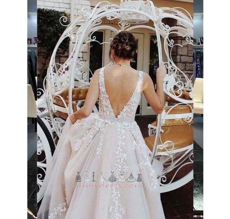 Tyll Sopa Tåg Rygglös V-ringning Ärmlös Strand Bröllopsklänning