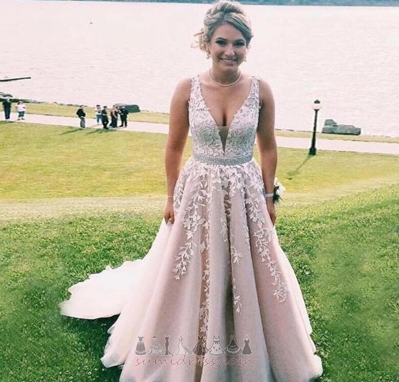 Tyll Sopa Tåg Rygglös V-ringning Ärmlös Strand Bröllopsklänning