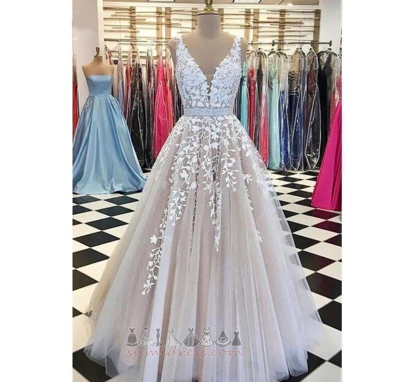 Tyll Sopa Tåg Rygglös V-ringning Ärmlös Strand Bröllopsklänning