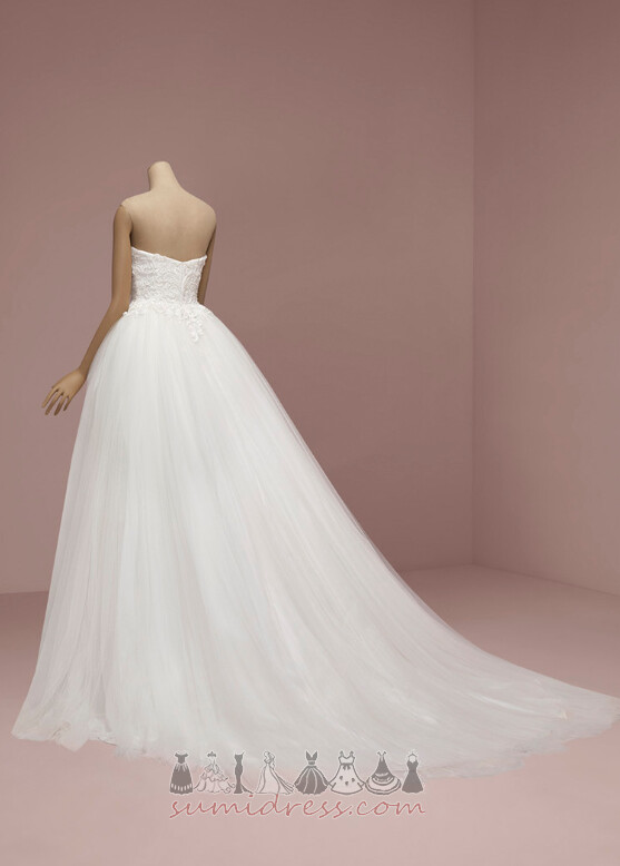 Tyll Tappning Multi Layer Kyrka Hjärtformad A-linjeformat Bröllopsklänning