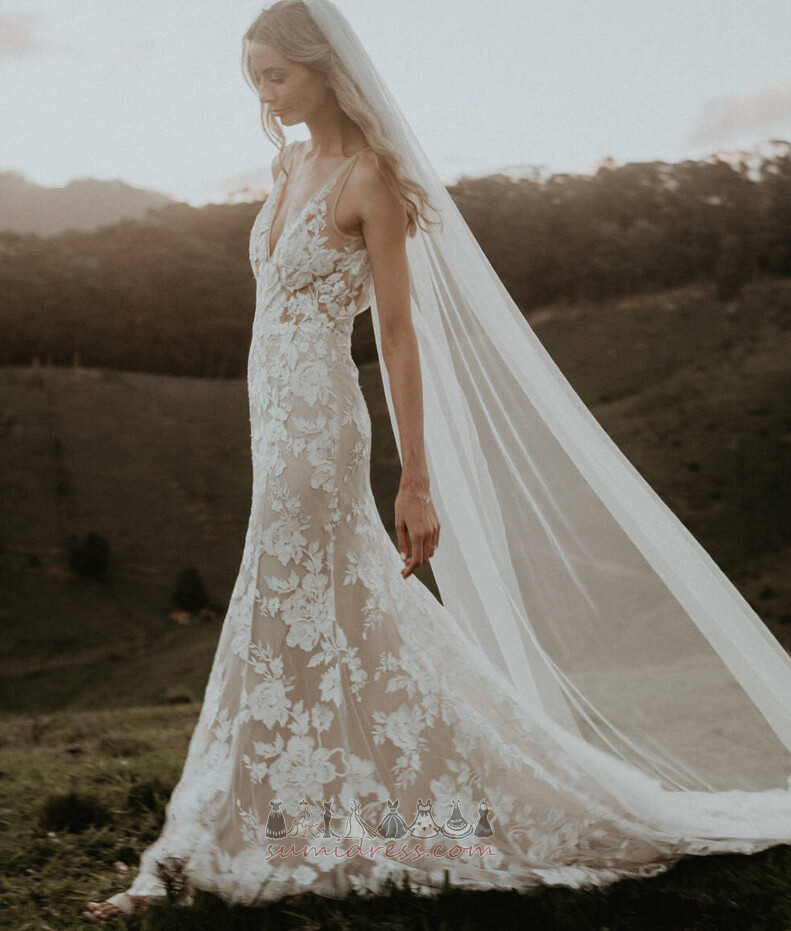 V-подібним вирізом безрукавний без спинки романтичний на відкритому повітрі Весільна сукня
