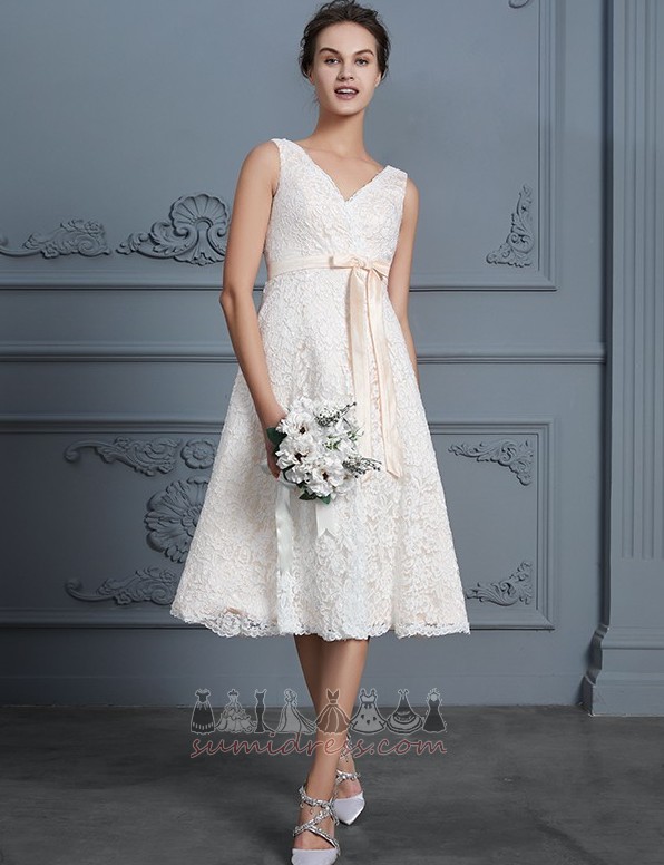 V-подібним вирізом природні Талія лінія блискавка вгору на відкритому повітрі Весільна сукня